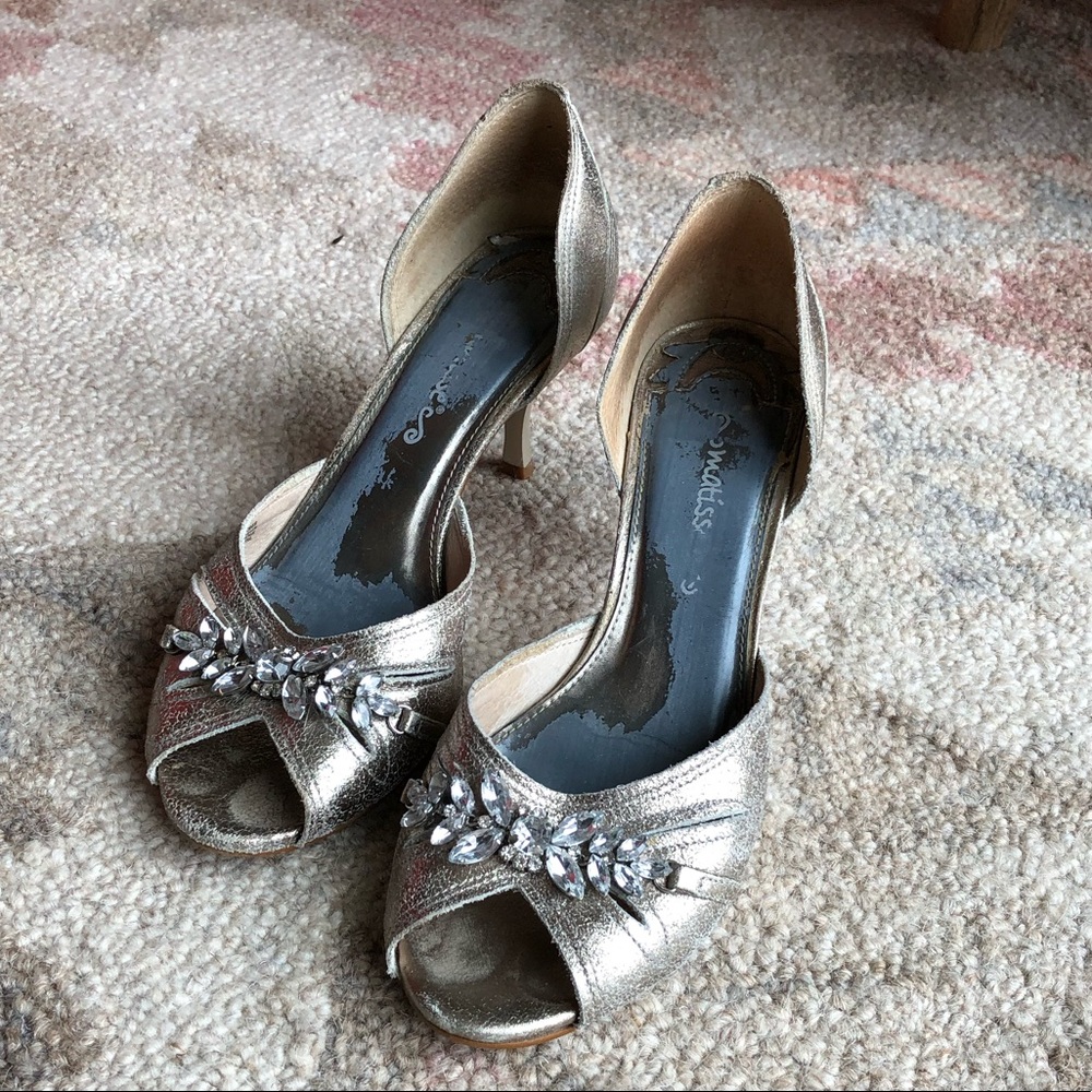 Matisse Rhinestone Toe Crackled Leather D’orsay